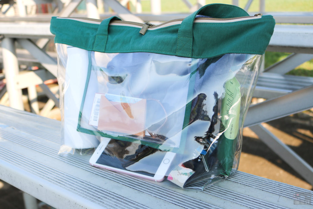 Sew a Clear Bag - DIY Vinyl Tote 